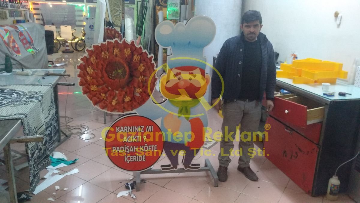 Ayaklı Özel Kesim Dijital Baskı Reklam Standı