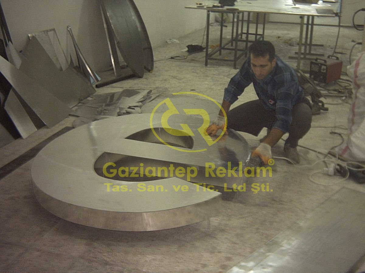 Aynalı Paslanmaz Kutu Harf Tabela İmalatı