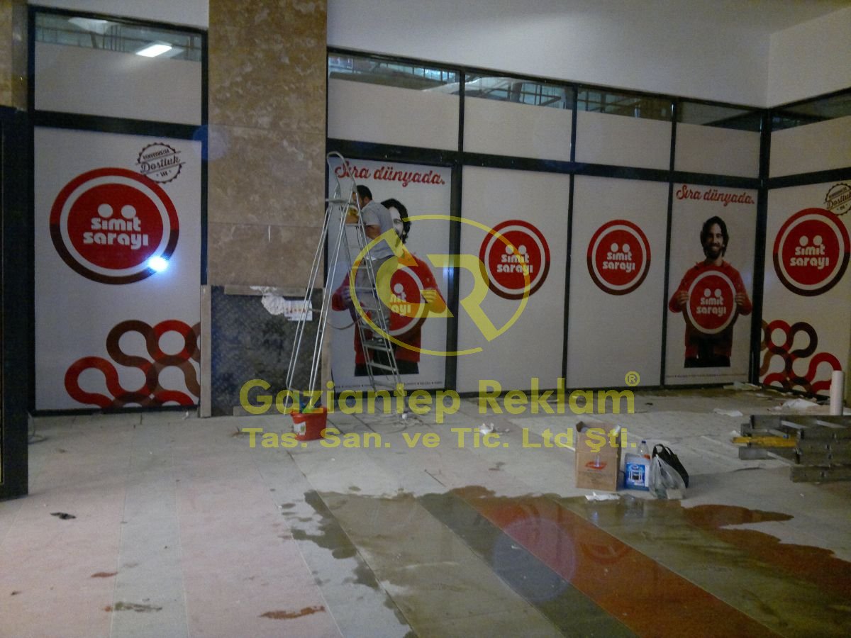 Büyük Format Dijital Baskı Cam Uygulaması