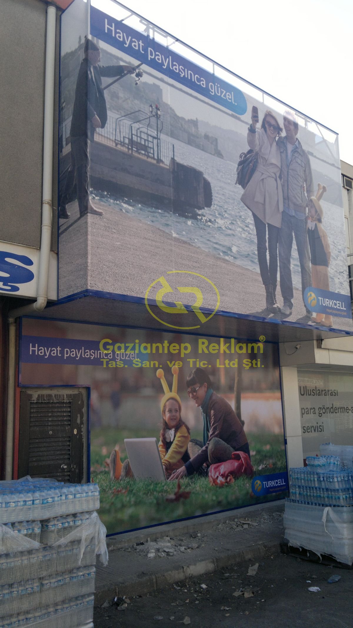 Büyük Ölçekli Profesyonel Vinil Germe Tabela