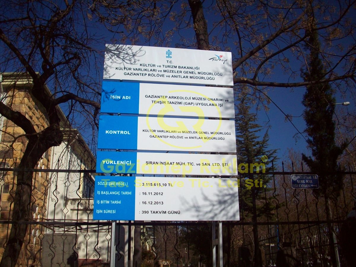 Dayanıklı Resmi İnşaat Tabelası ve Yönlendirme Çözümleri