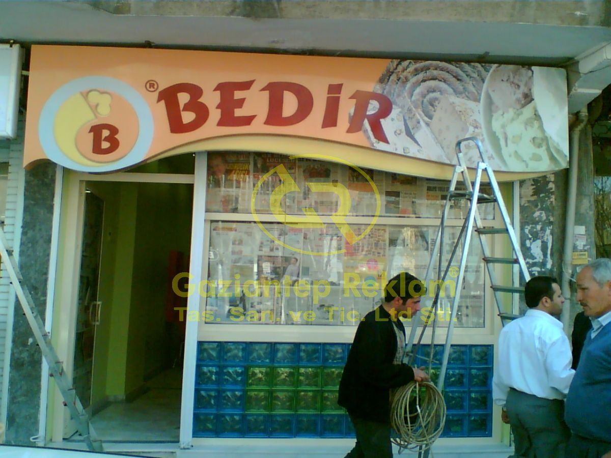 Dekupe Zeminli Işıklı Pleksi Tabela ve Profesyonel Çözümler