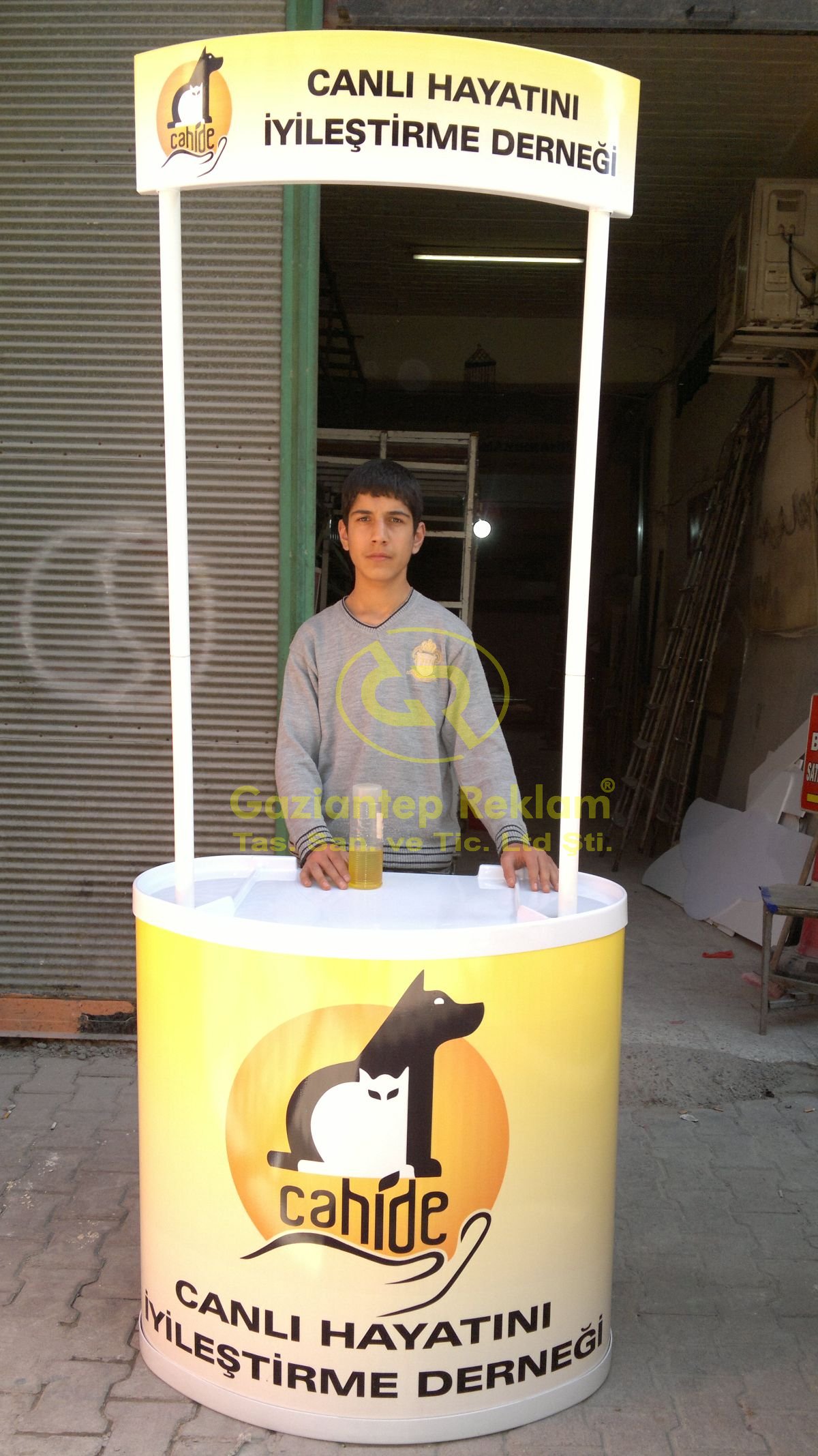 Demonte Plastik Gövde Promosyon Tanıtım Standı