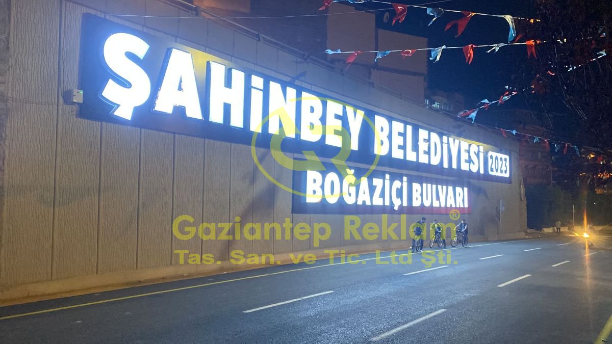 Dev boyutlu Kurumsal Pleksi LED Kutu Harf Tabela