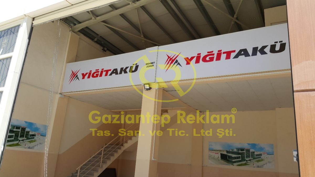 Ekonomik Uzun Ömürlü Dijital Baskılı Vinil Germe Tabela