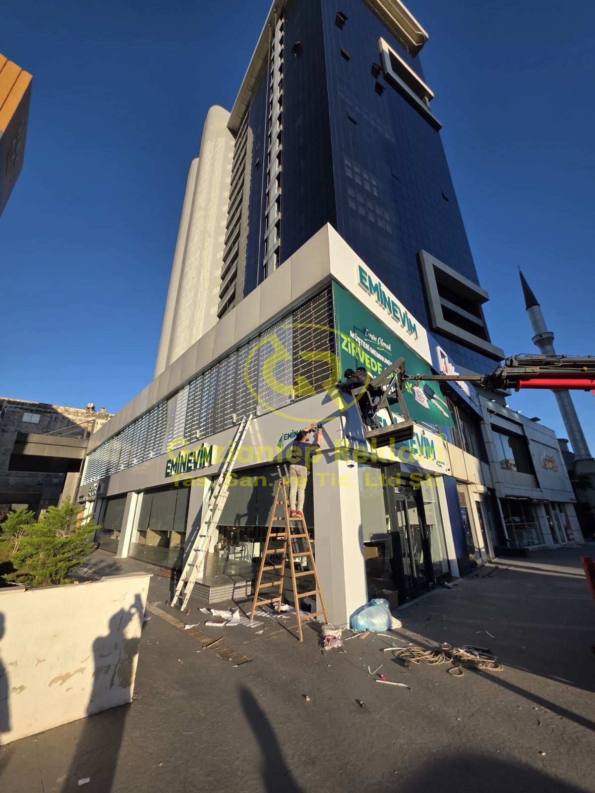 Eminevim Bina Giydirme ve Işıklı Kutu Harf Tabela