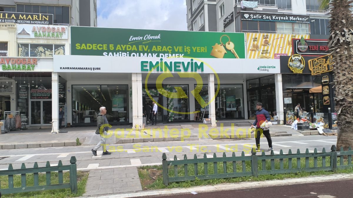 Eminevim Kurumsal Cephe Giydirme ve Işıklı Tabela Projesi