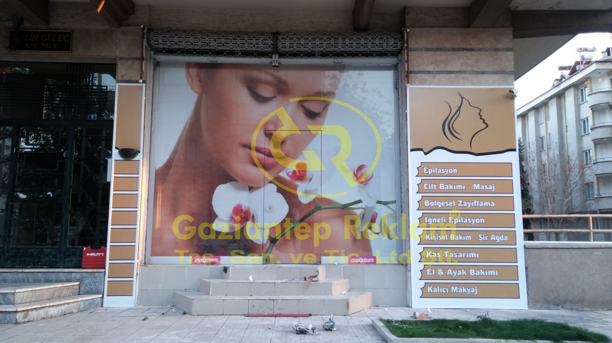 Estetik Merkezi Dijital Baskı Cam Giydirme Sticker