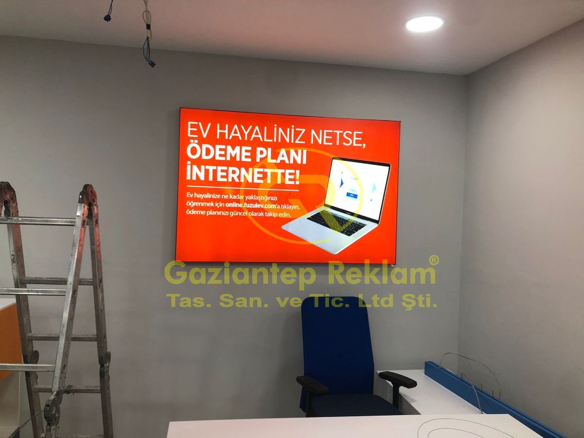 Fuzul Ev İç Mekan Slim Lightbox LED Pano Uygulaması