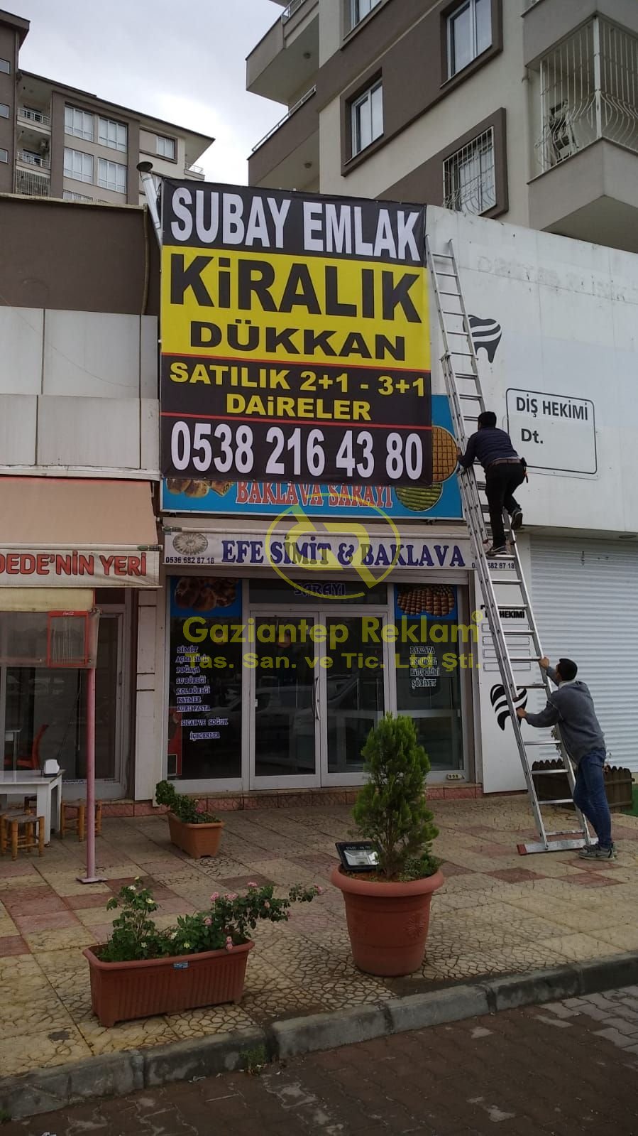 Hızlı ve Etkili Emlak Branda Afiş Çözümleri