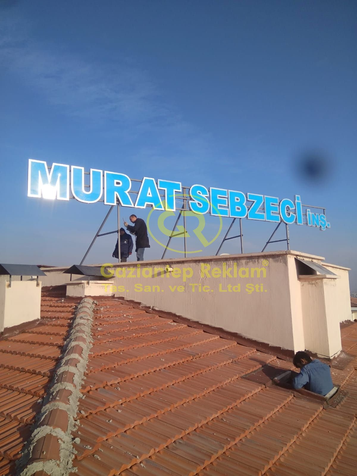 İnşaatlar için LED Işıklı Çelik Konstrüksiyon Çatı Tabelası