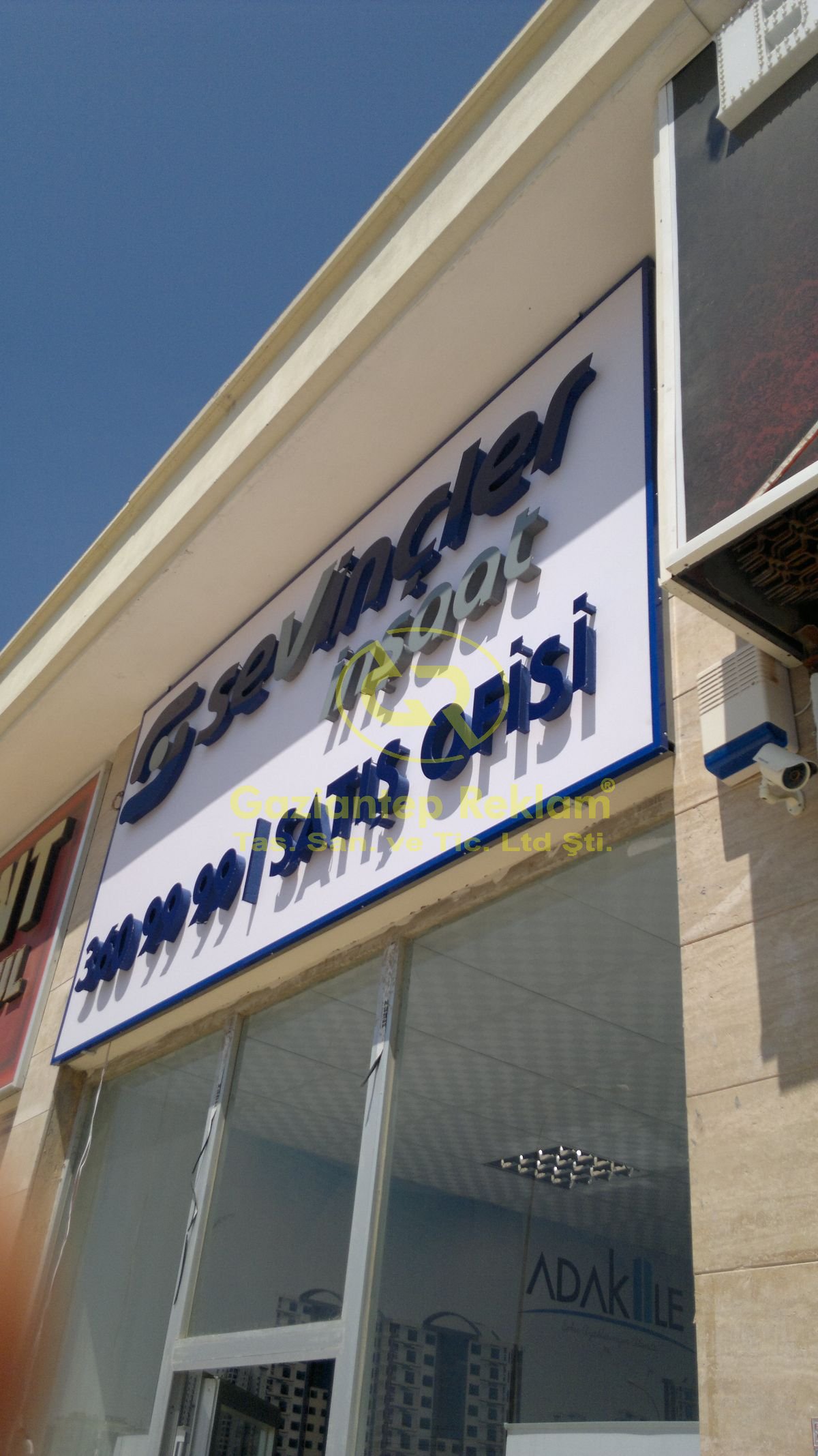 Işıksız Zeminli Pleksi Kabartma Harf Tabela Çözümleri