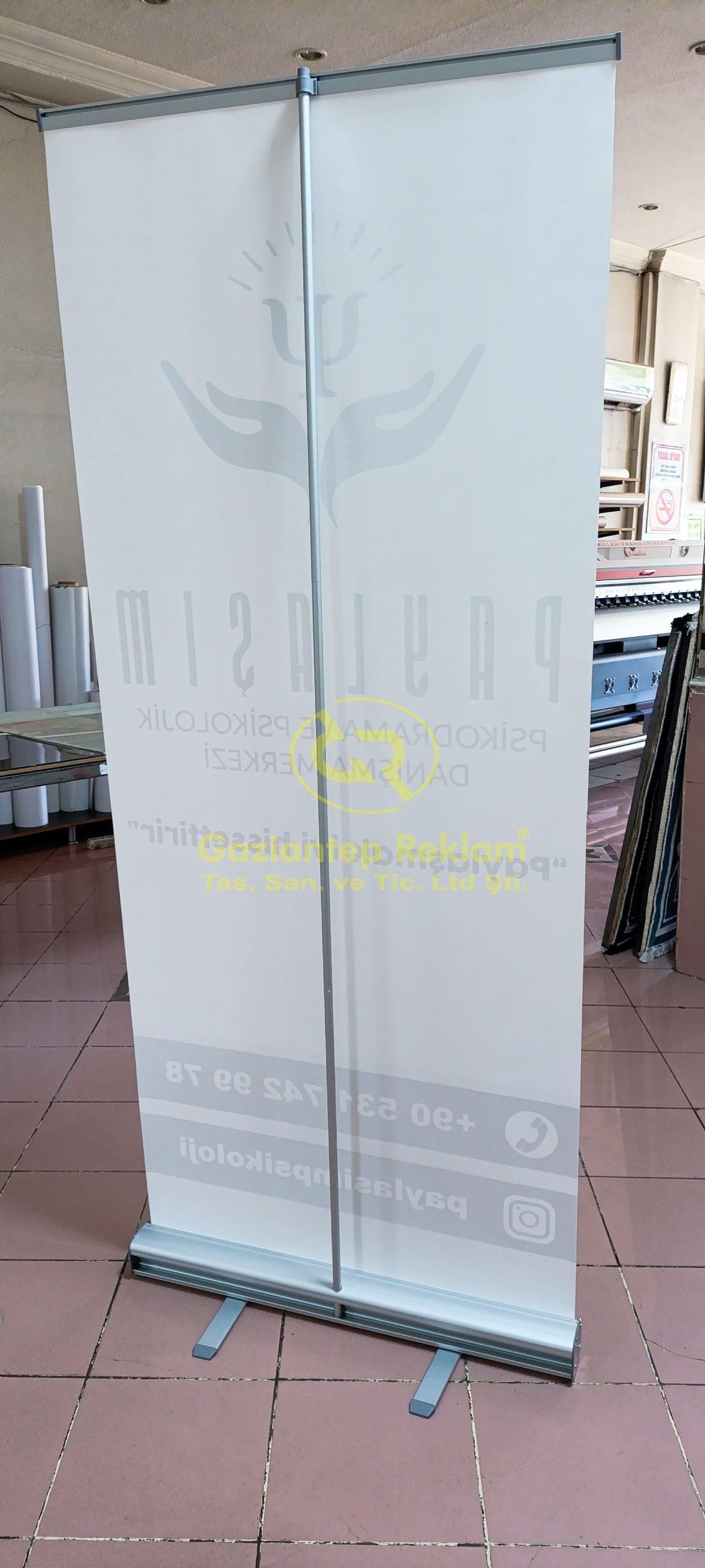 Kaliteli Ekonomik Roll-Up Fuar Tanıtım Standı