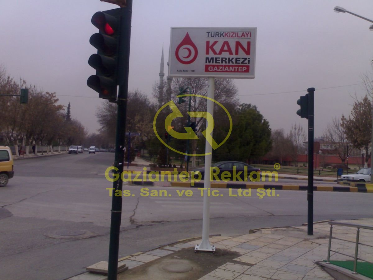 Kan merkezi Tek Direkli Yönlendirme Totem Tabela Çözümü