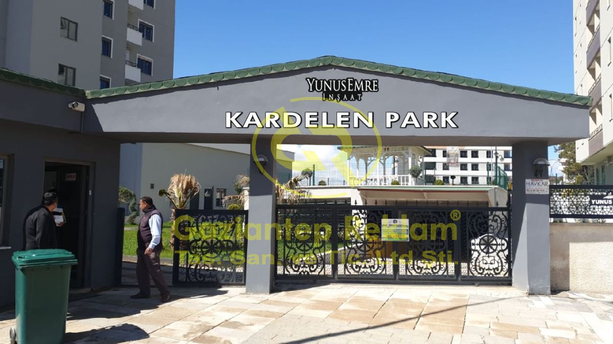 Kardelen Park Site Girişi Kabartma Harf Levhası