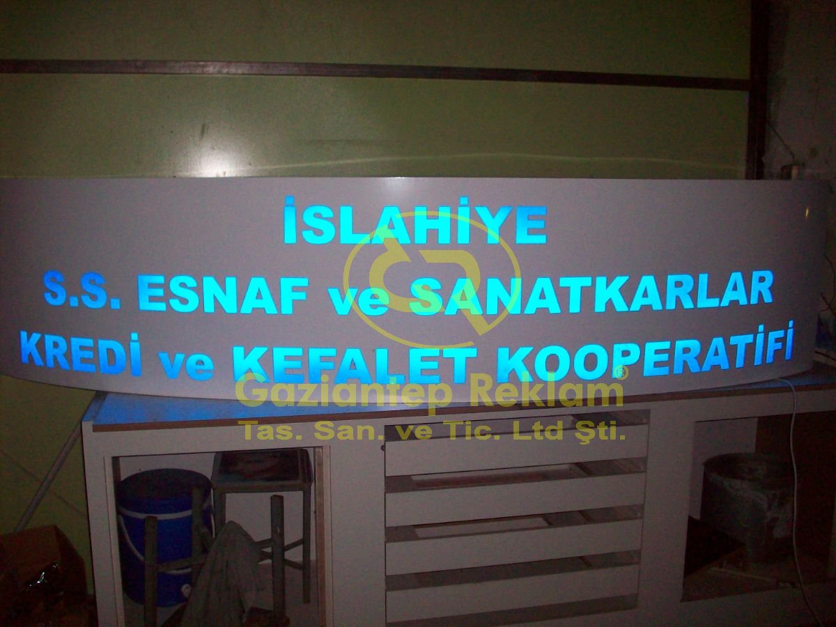 Kavisli Dekupe Işıklı Kompozit Oyma Tabela