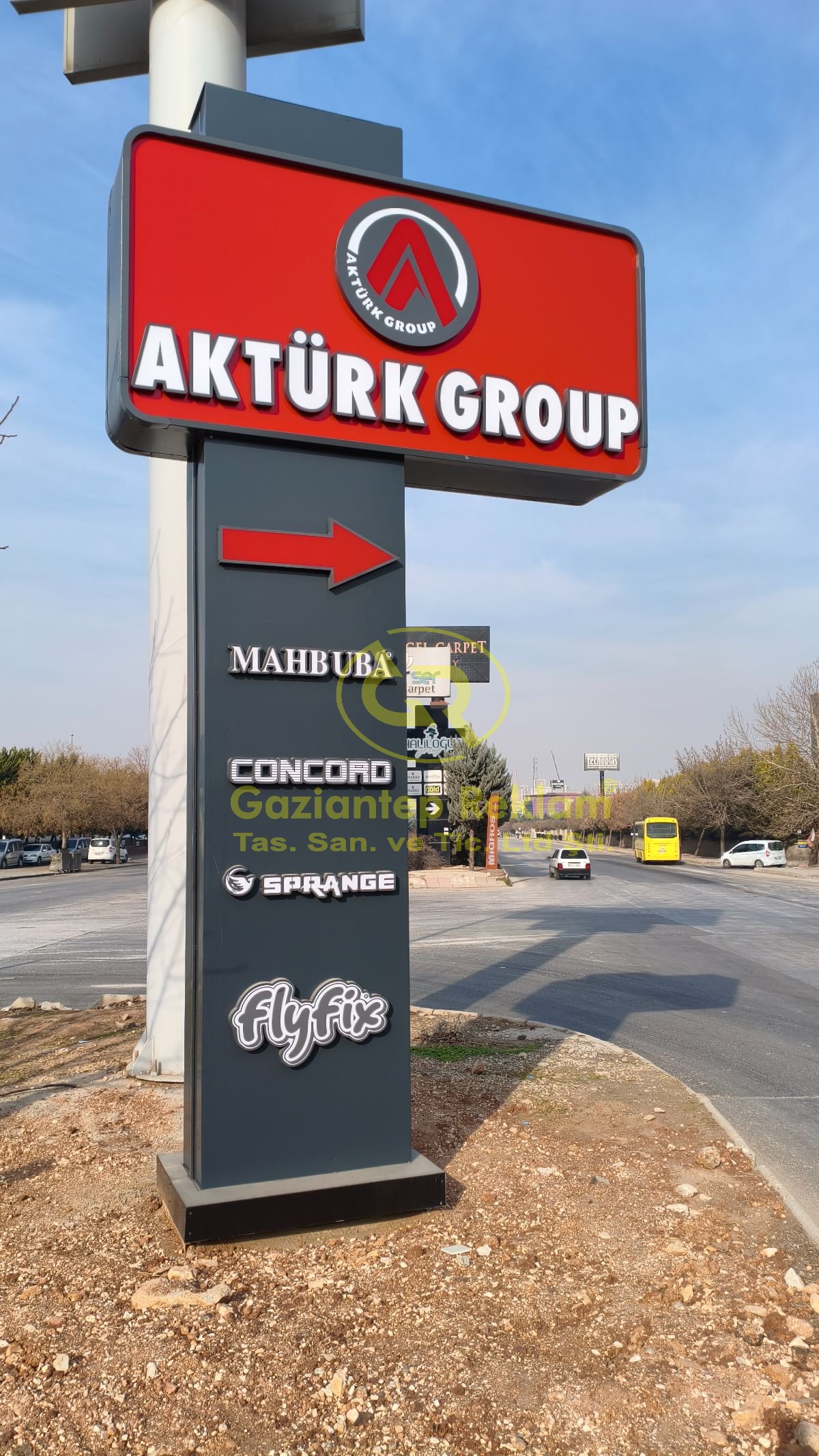 Kavşak yönlendirme Kompozit Pilon Tabela İmalatı