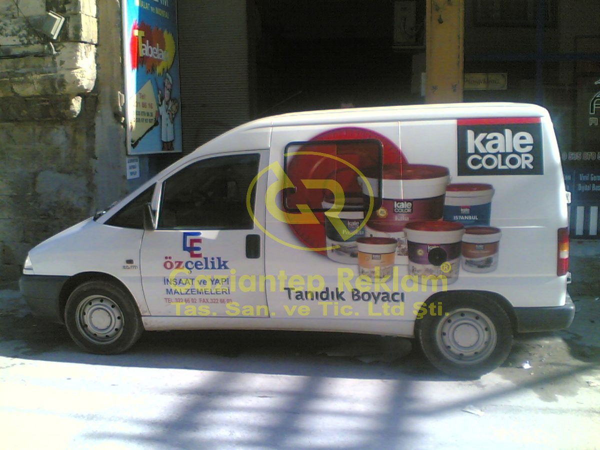 Kurumsal Araç Giydirme Reklamları Yüksek Görünürlük Çözümleri