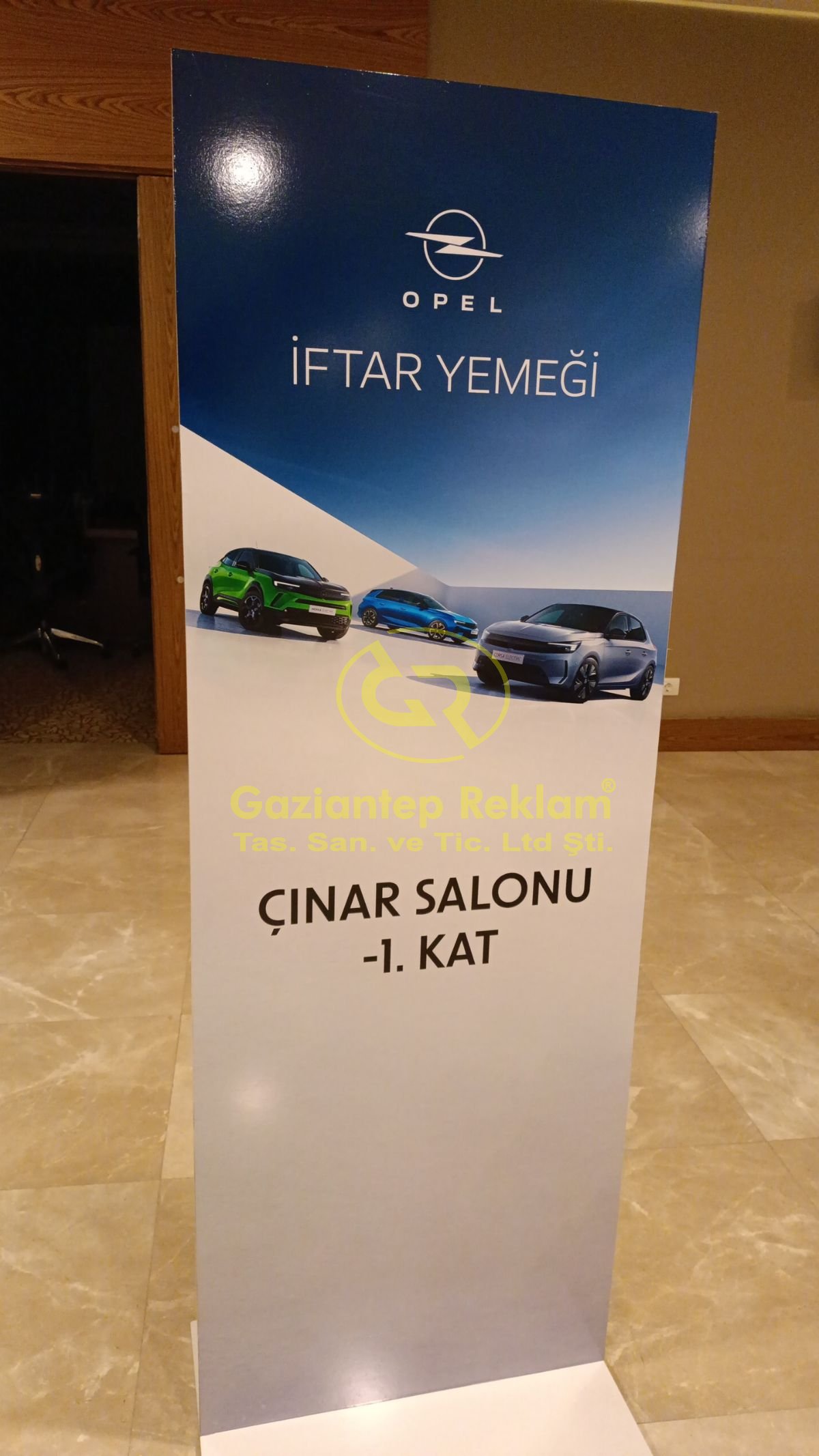 Kurumsal Etkinlik Dijital Baskılı Display Totem