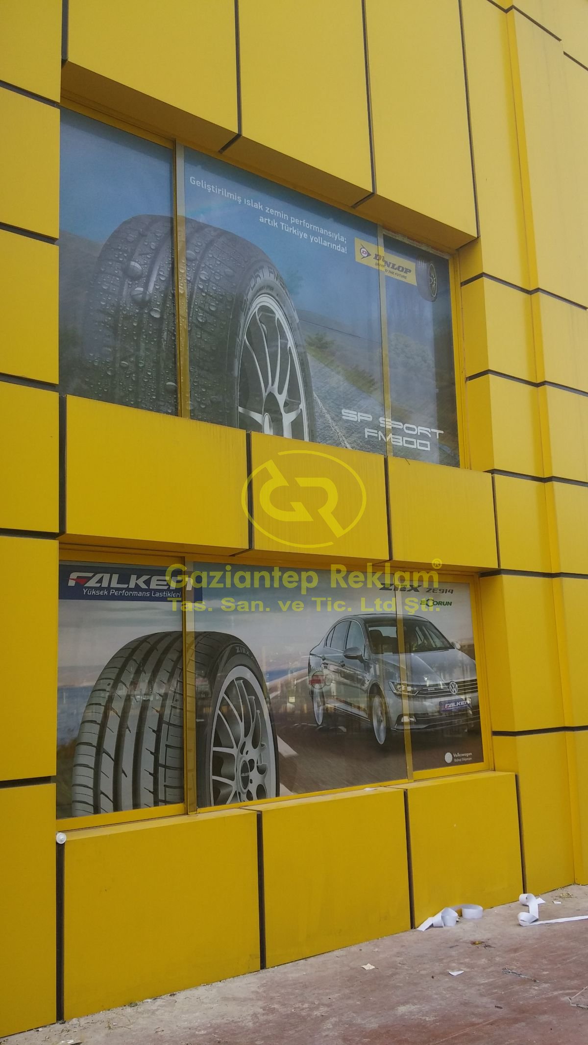 Kurumsal Mağaza Camı Dijital Baskı Giydirme Folyo