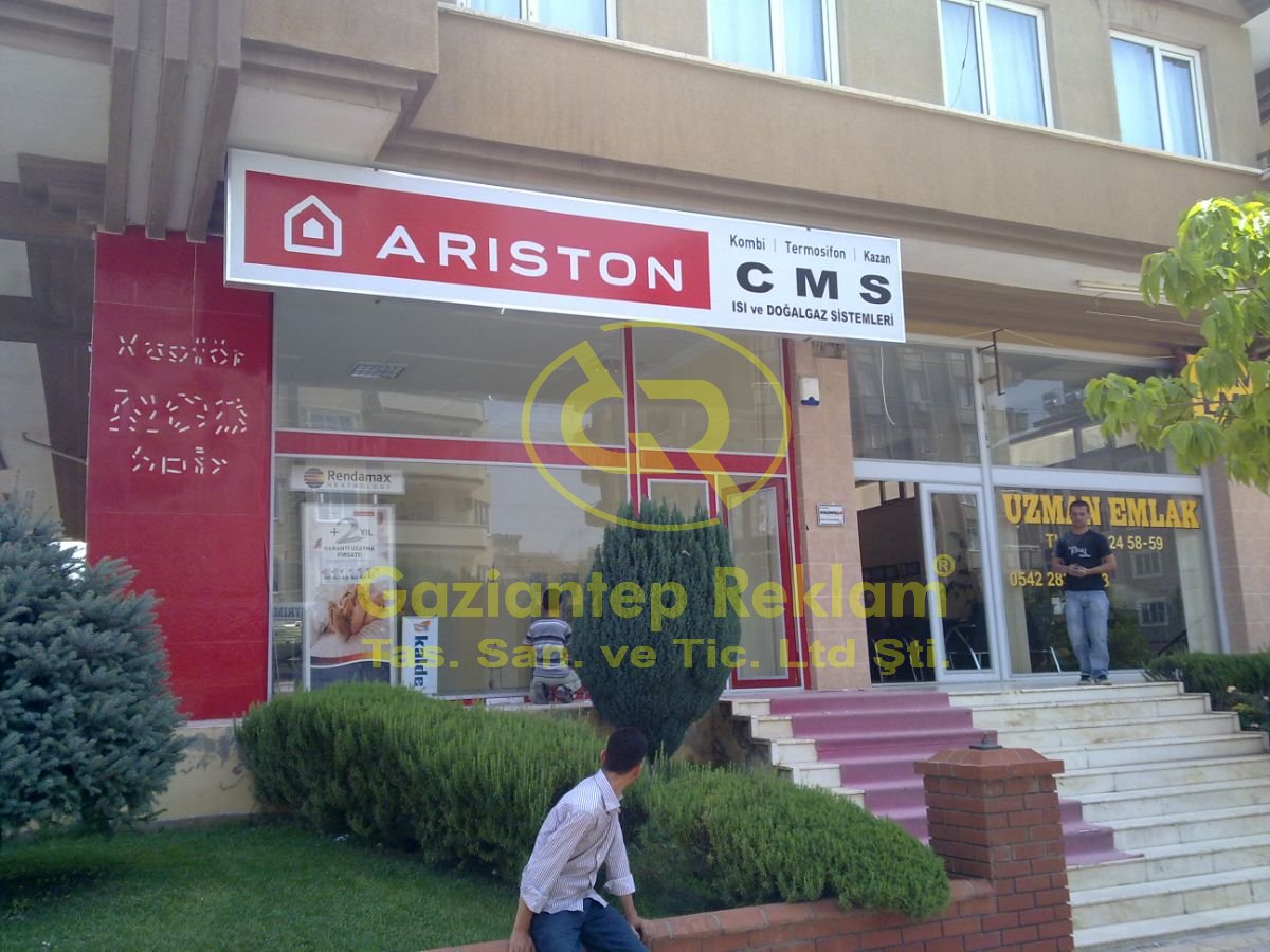 Kurumsal Marka Işıklı Germe Vinil Tabela Çözümü