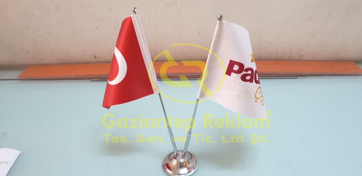 Kurumsal Ofisler İçin Çiftli Krom Masa Bayrağı