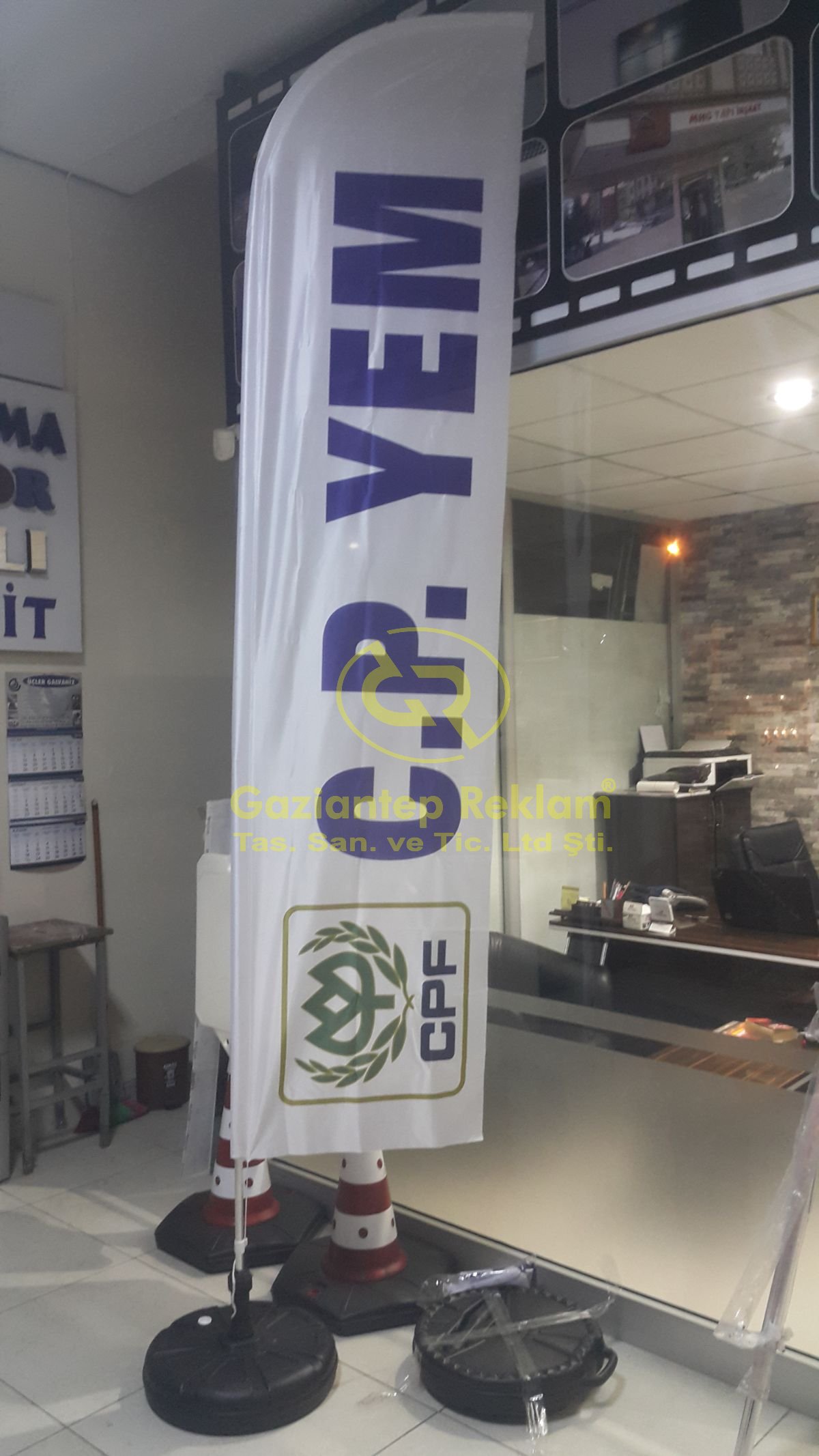 Kurumsal Yelken Bayrak Kaliteli Dış Mekan Tanıtım Çözümü