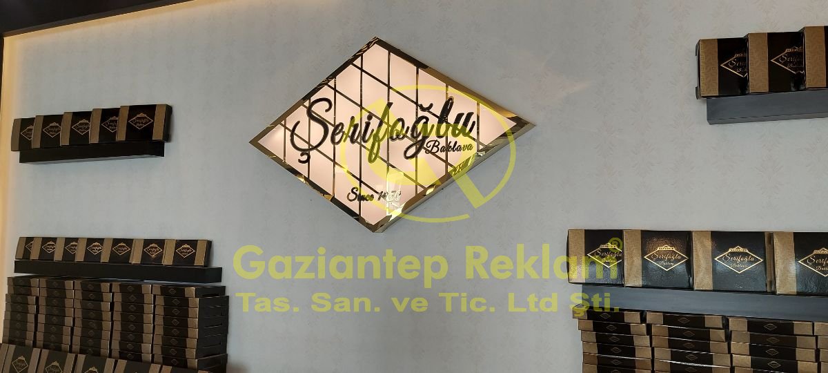 Lüks Gold Pleksi LED Işıklı İç Mekan Tabela