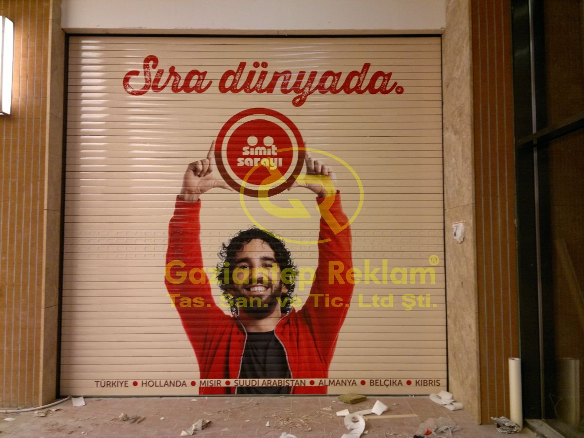 Mağaza Kepenk Dijital Baskı Sticker Reklam Uygulamaları