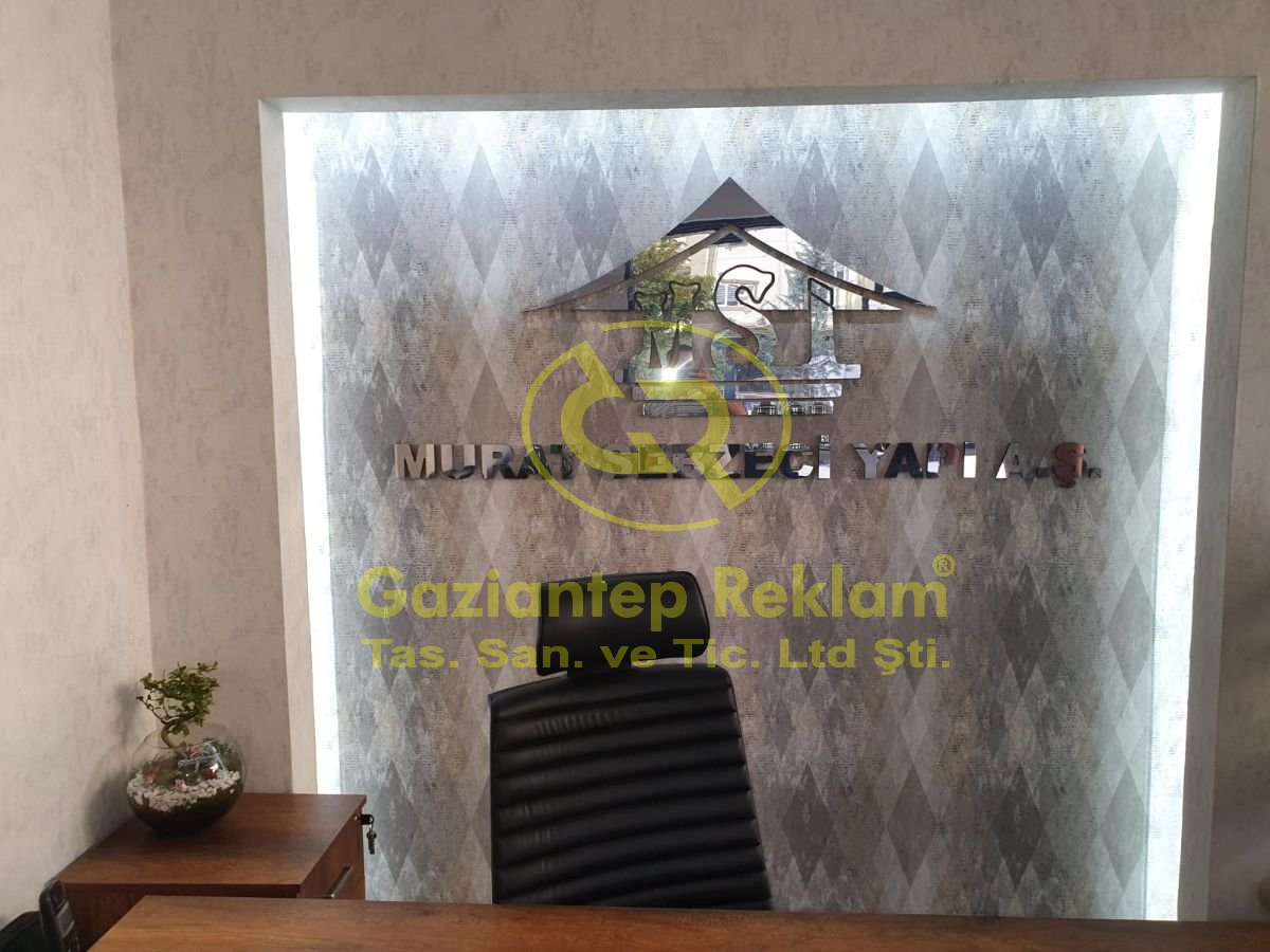 MURAT SERZECİ YAPI A.Ş. Ayna Pleksi Dekoratif Masa Arkası Tabela