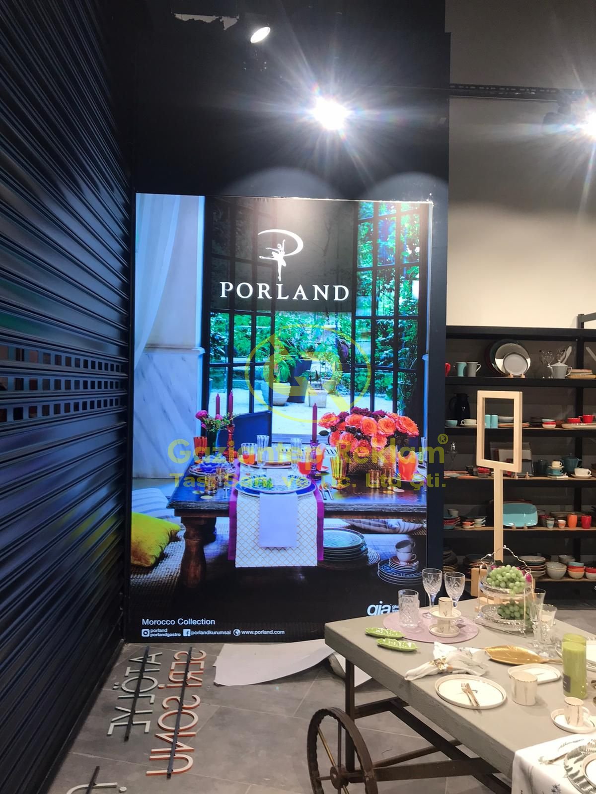 Porland Mağazası Backlit Tekstil Işıklı Reklam Panosu