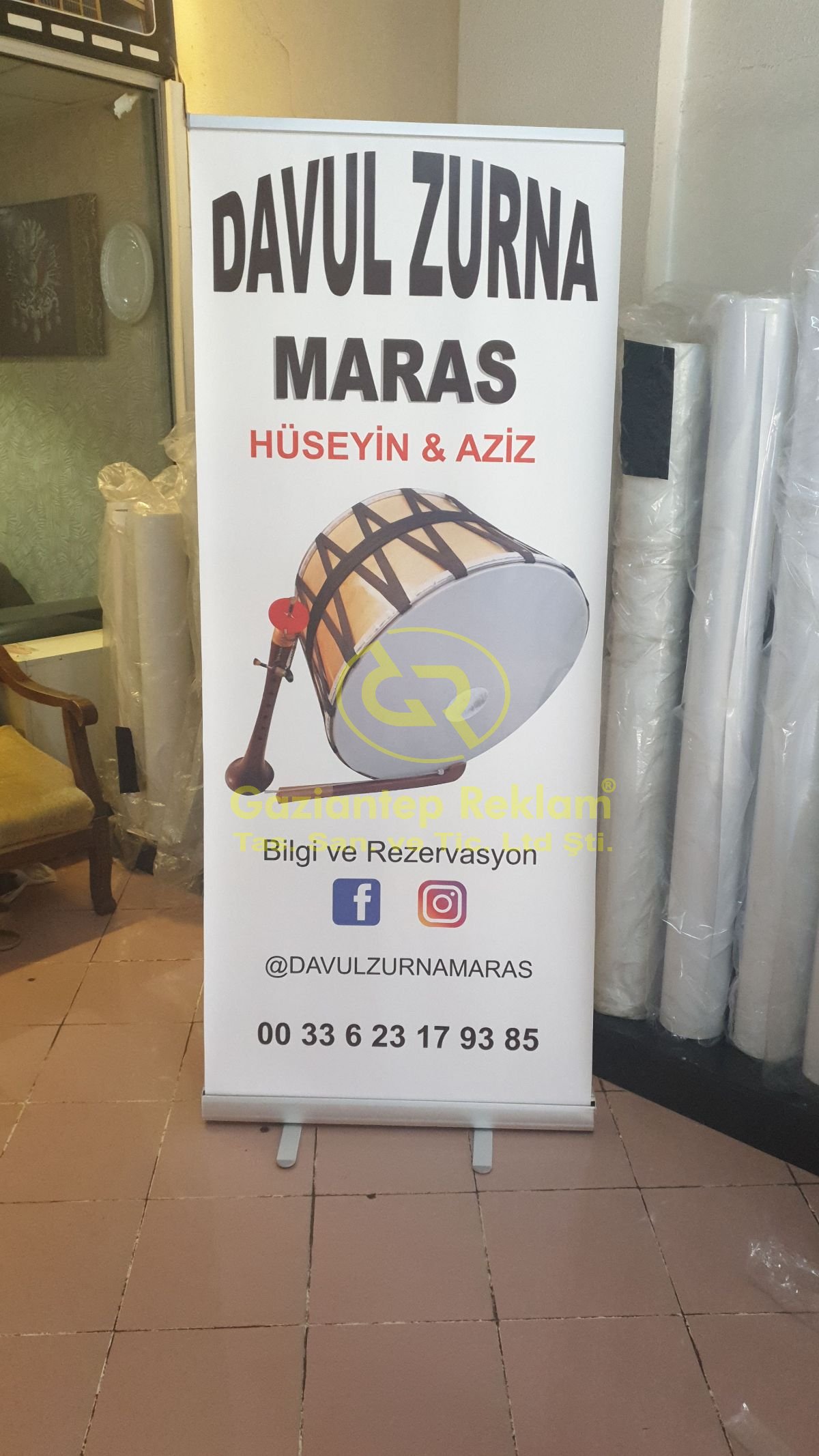 Portatif Roll-Up Display Sistemi ve Hızlı Kurulum