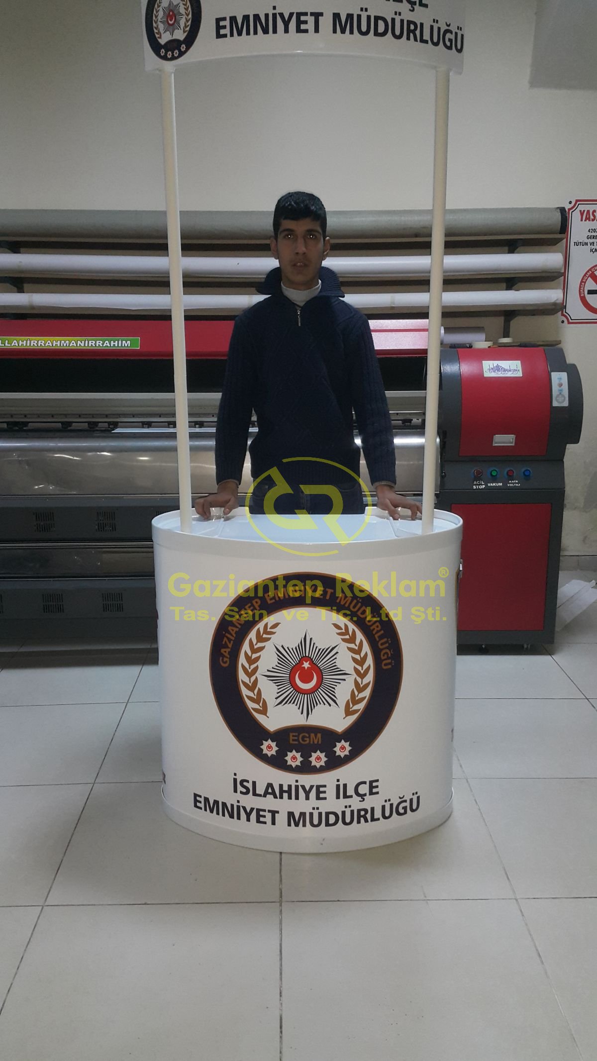 Pratik Kurulumlu Oval Demontable Tanıtım Standı