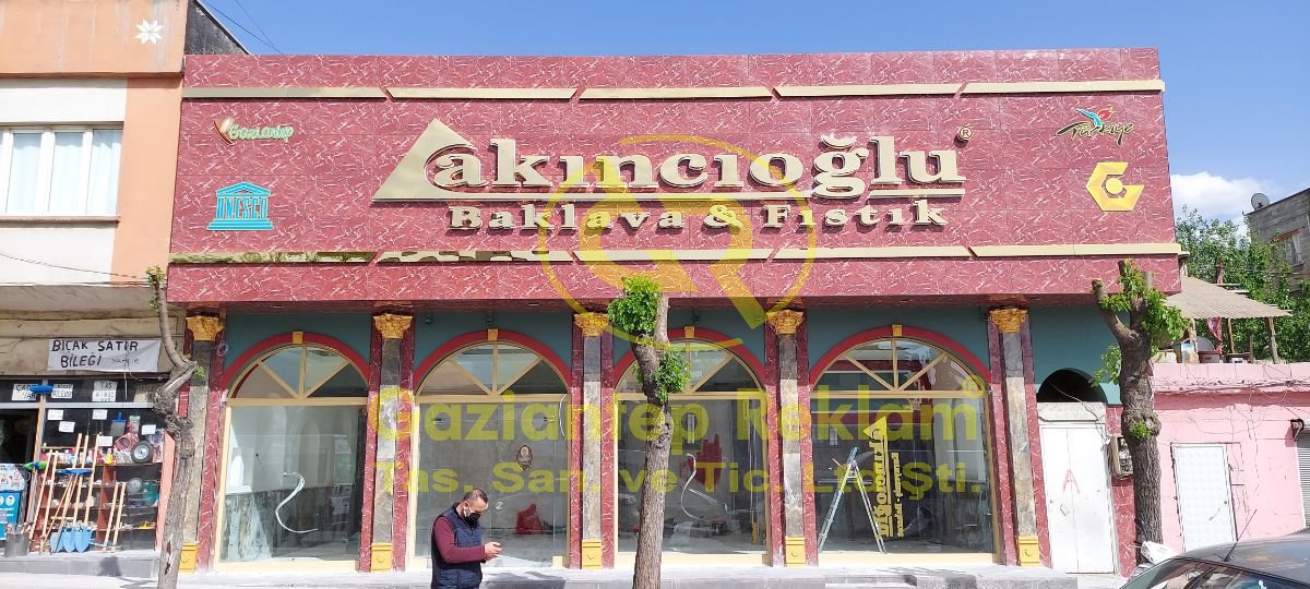 Premium Altın Paslanmaz LED Kutu Harf Tabela Uygulaması