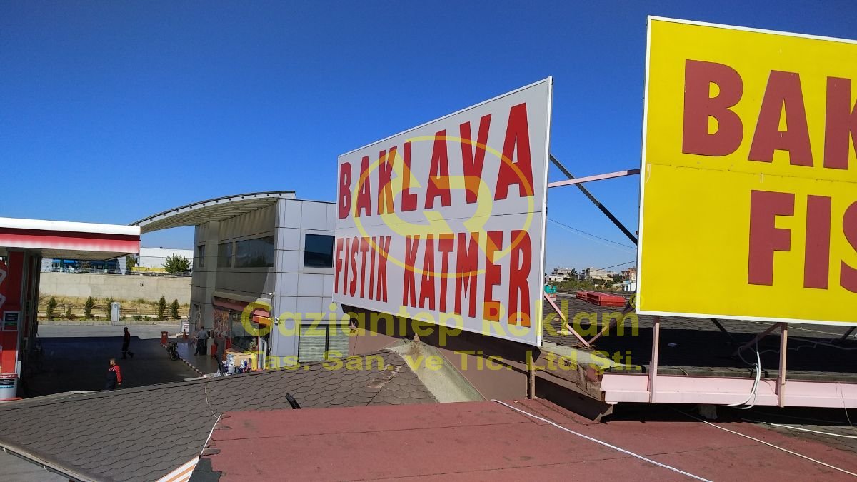 Profesyonel Çelik Konstrüksiyon Yüksek Görünürlüklü Çatı Tabelası