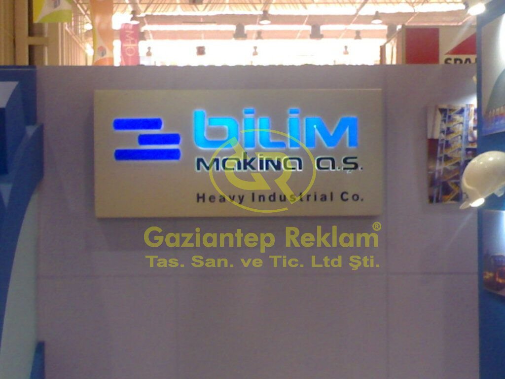 Profesyonel Dekupe Oyma Pleksi Zeminli Tabela