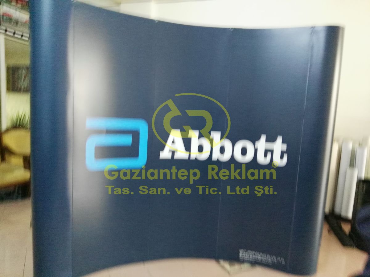 Profesyonel Kavisli Fuar Örümcek Stand Display