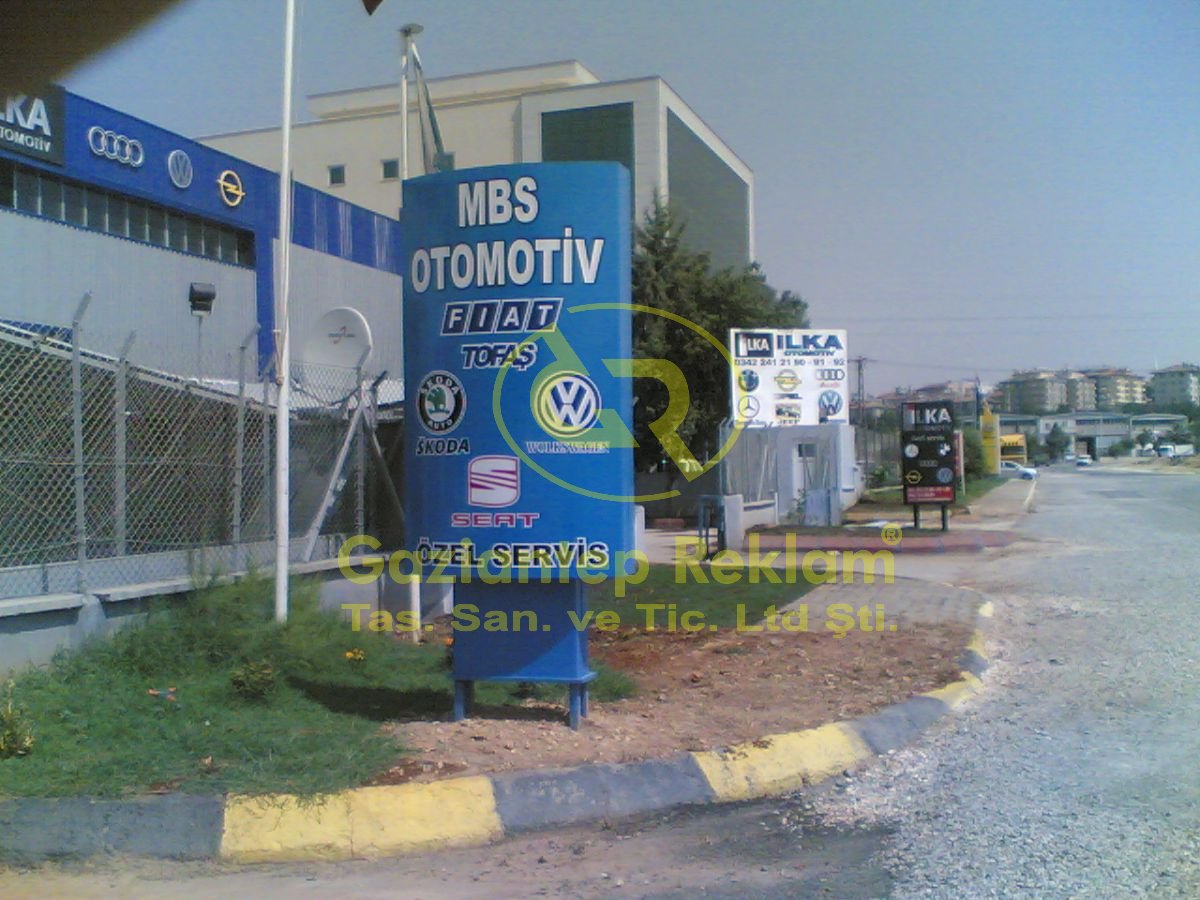 Sac Kompozit Dış Mekan Yönlendirme Pilonu