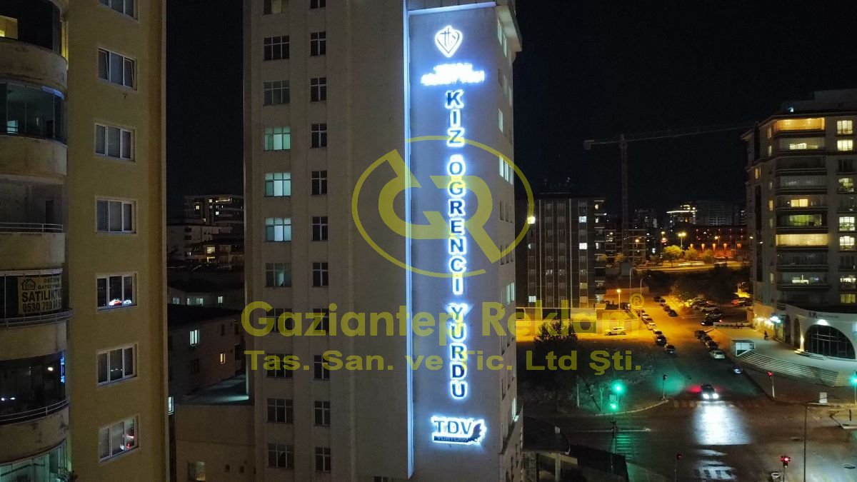 TDV Kız Öğrenci Yurdu Dikey Pleksi Kutu Harf Tabela