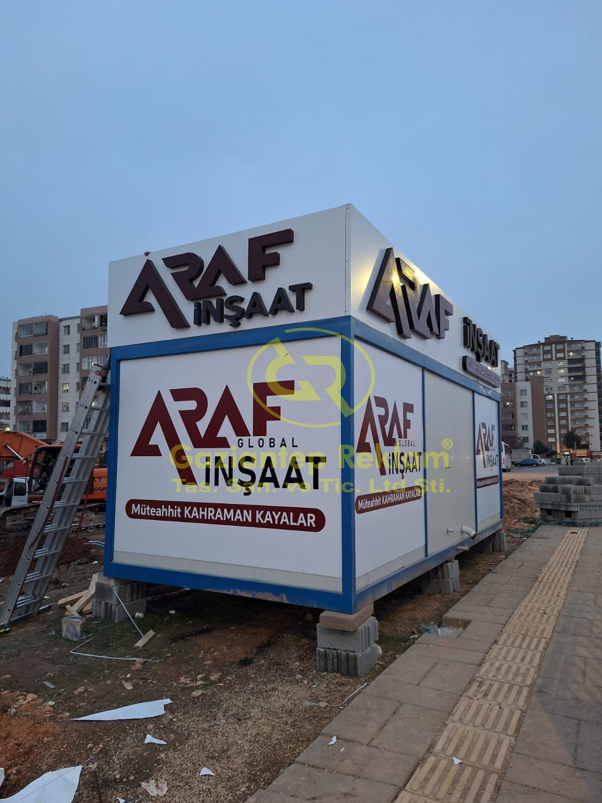 Ters Işıklı Pleksi Kutu Harf LED Tabela Uygulaması