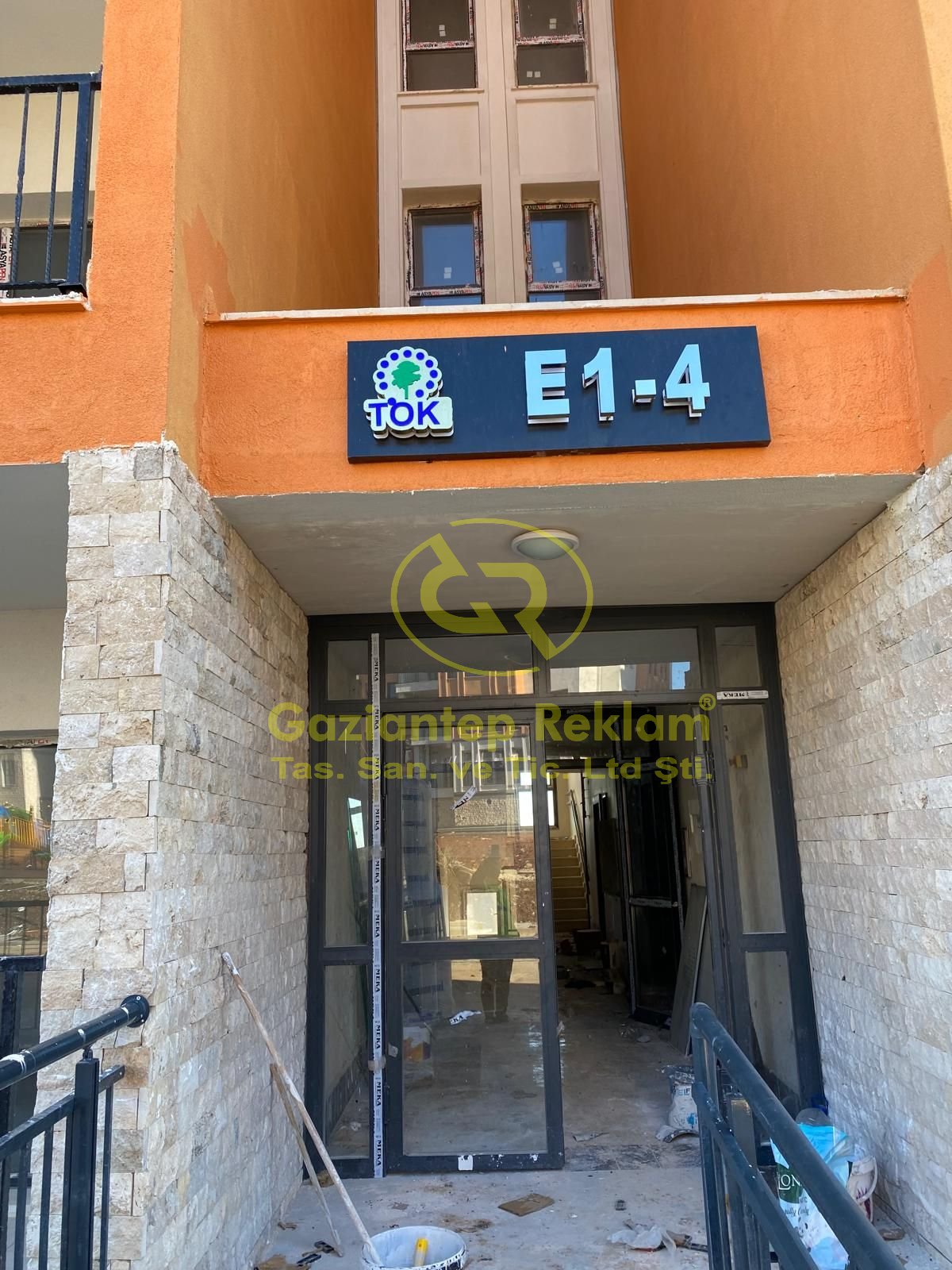 Toki blok Kompozit Zemin Işıklı Pleksi Kutu Harf Tabela