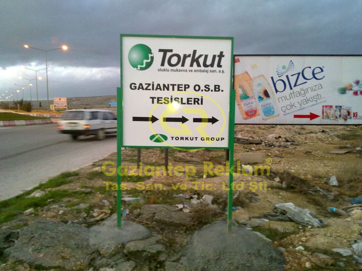 Torkut Tesisleri Dayanıklı Sac Çerçeveli Yönlendirme Tabelası