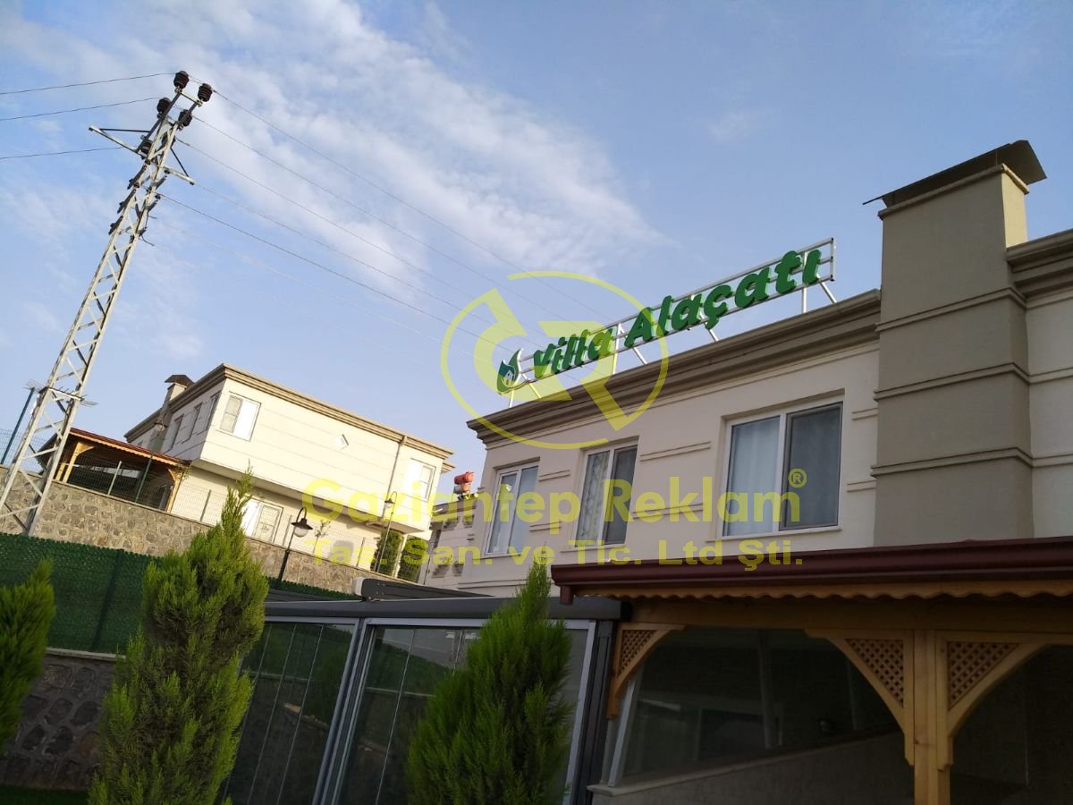 Villa ve konutlar için Metal Kutu Harf Çatı Tabelası Montajı