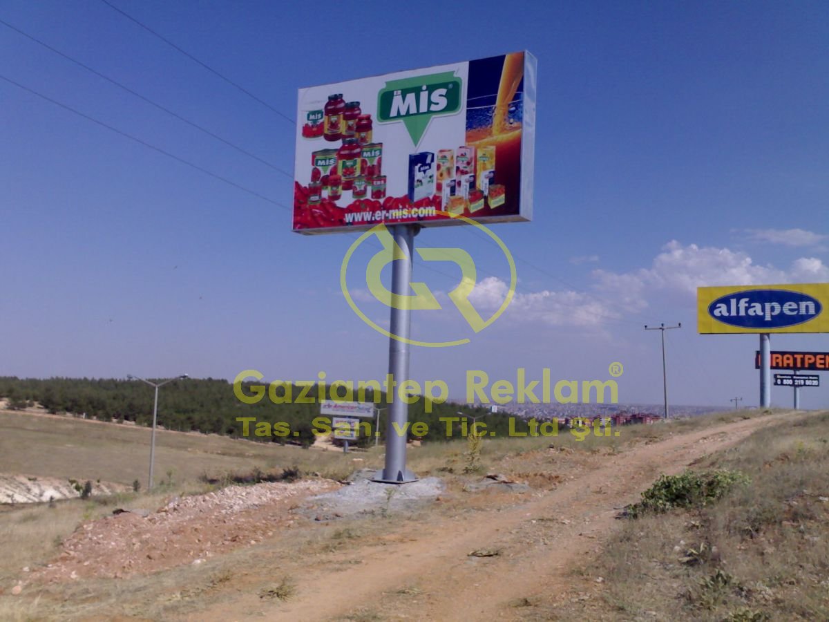 Yüksek Ayaklı Dijital Baskılı Totem Tabela Çözümleri