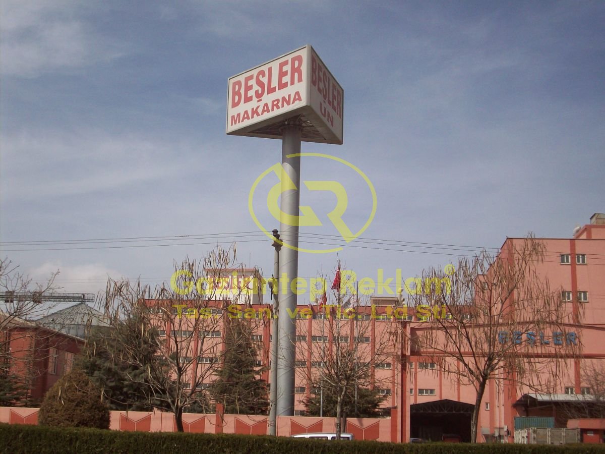 Yüksek Görünürlüklü Kurumsal Işıklı Monopole Totem Tabela