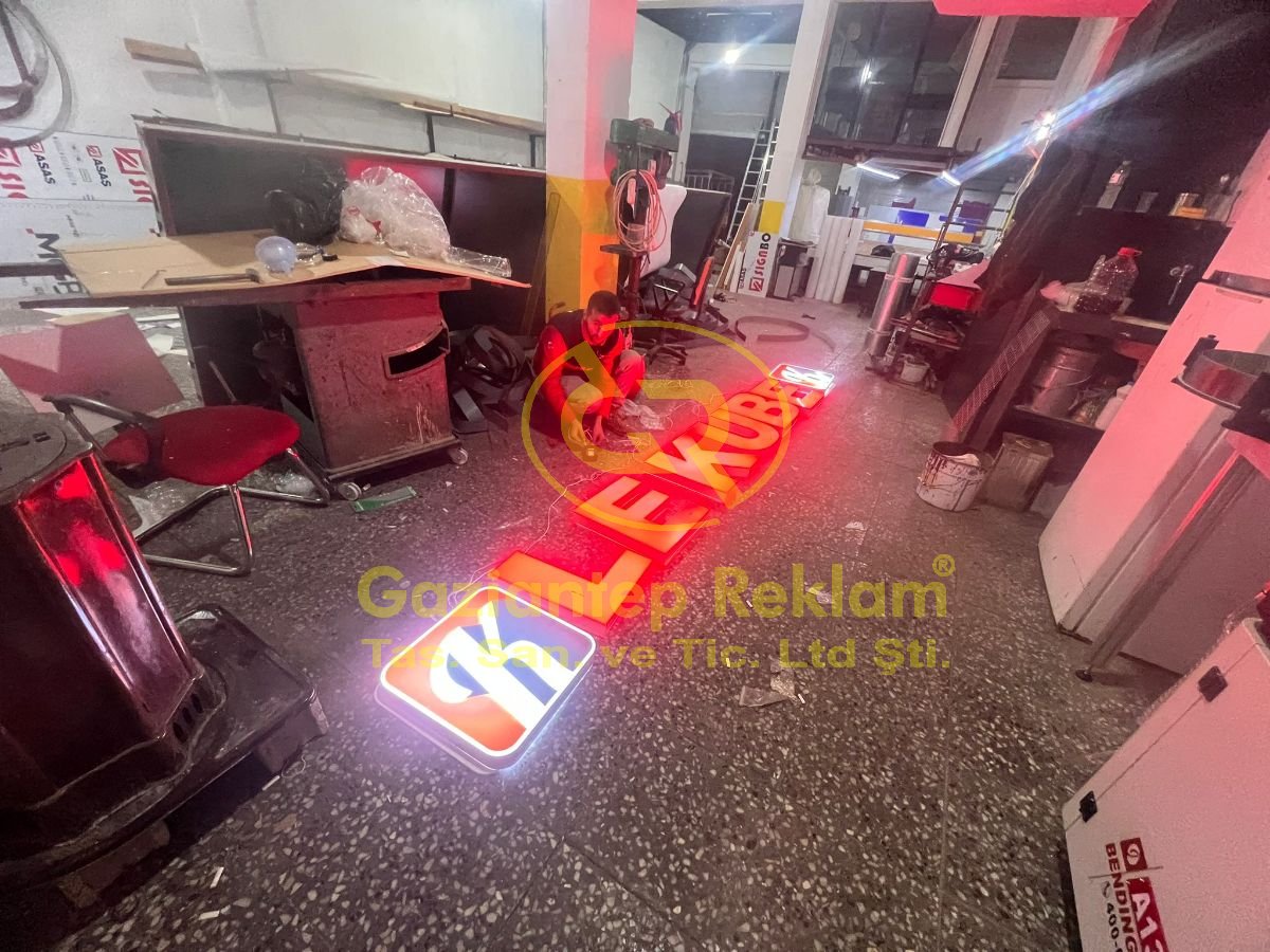 Yüksek Parlaklıkta Profesyonel LED Kutu Harf Tabela