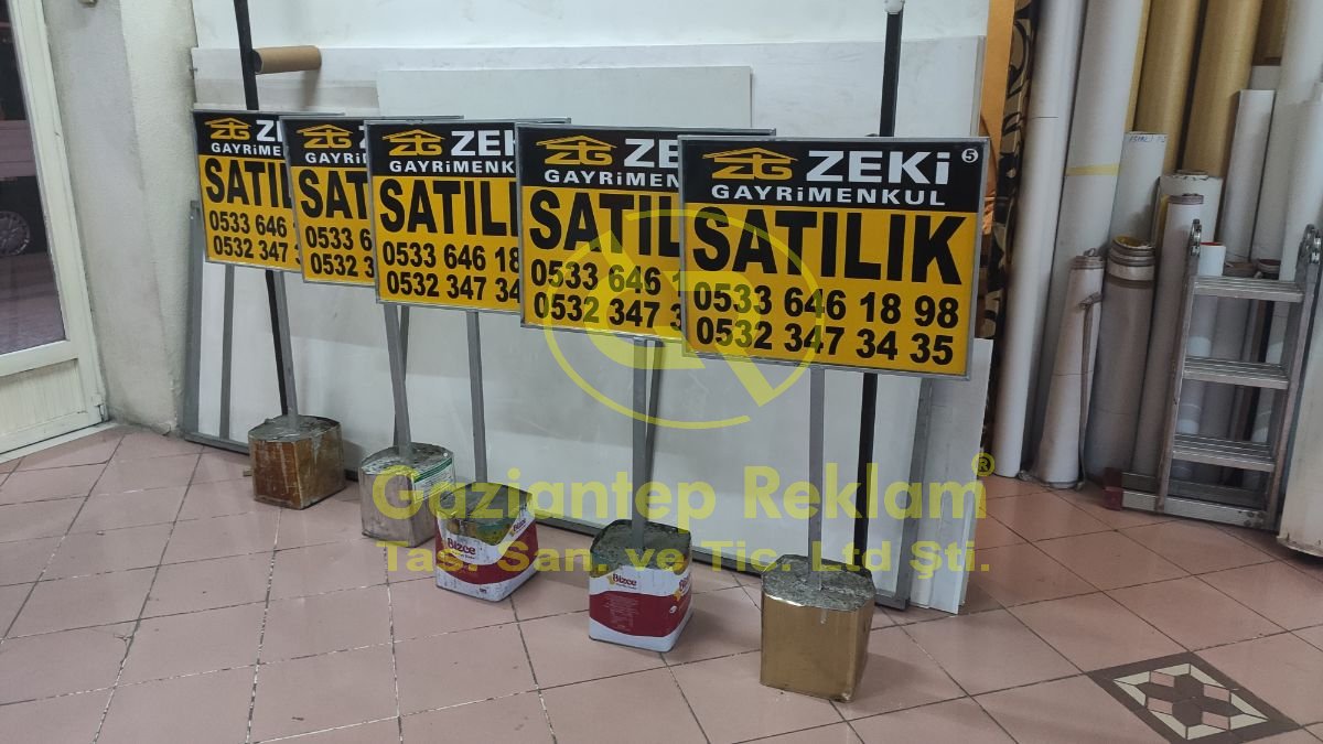 Zeki Gayrimenkul Ayaklı Sac Tabela ve Dijital Baskı