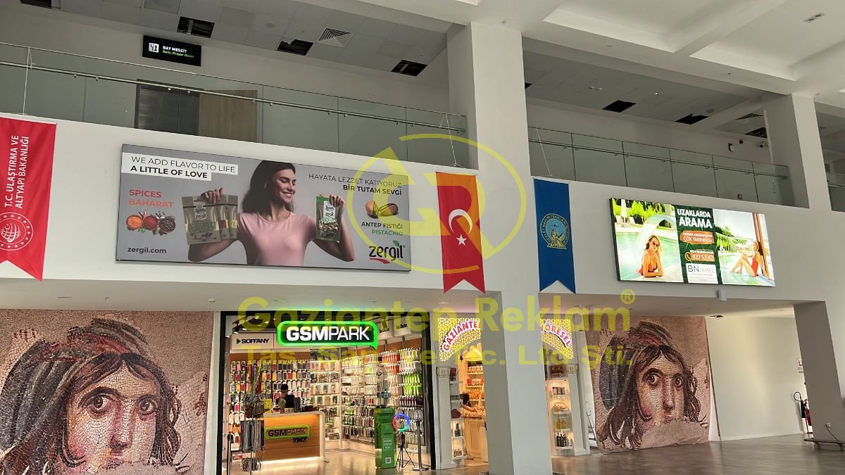 Zergil Işıklı Tabela Geniş Format LED Lightbox Reklamı
